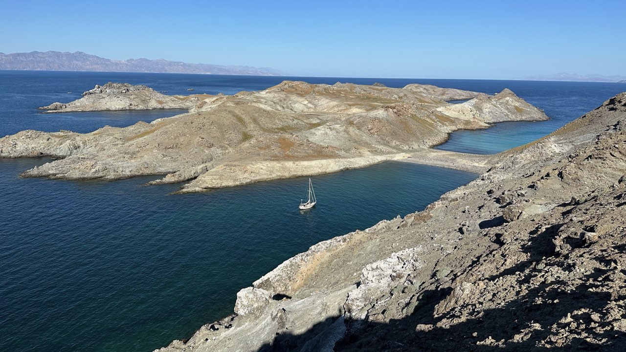 Ana Maria bow-and-stern anchoed in Isla Salsipuedes